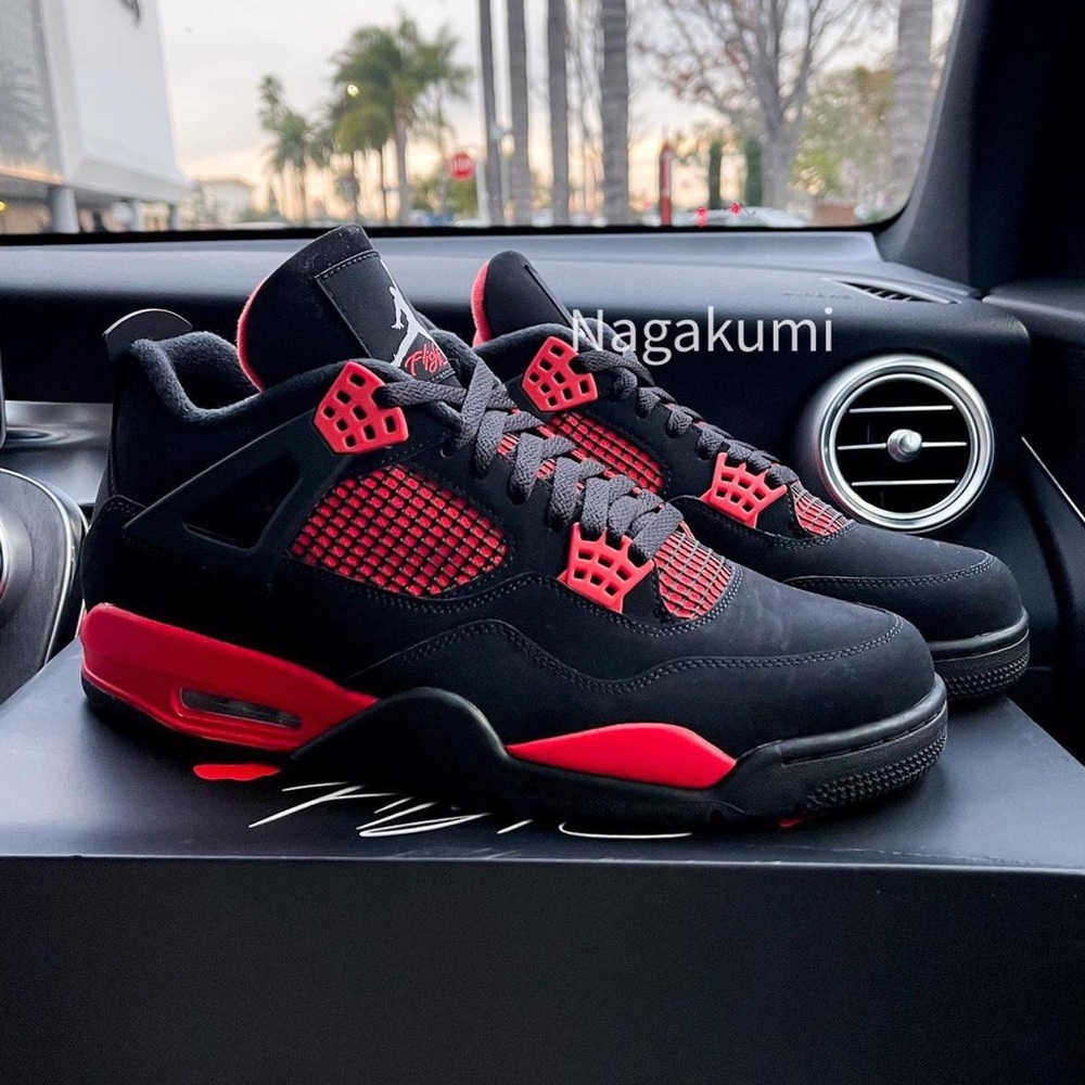 ❤️‍🔥 nike air Jordan 4 retro thunder red